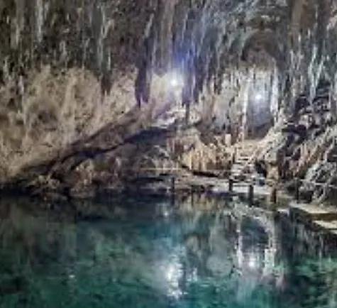 Hinagdanan Cave
